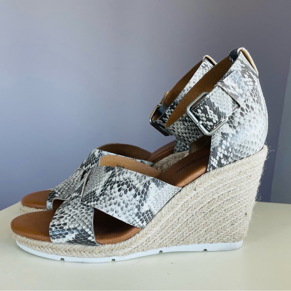 NWT Treasure & Bond Snake Skin Espadrille Wedge Sandal